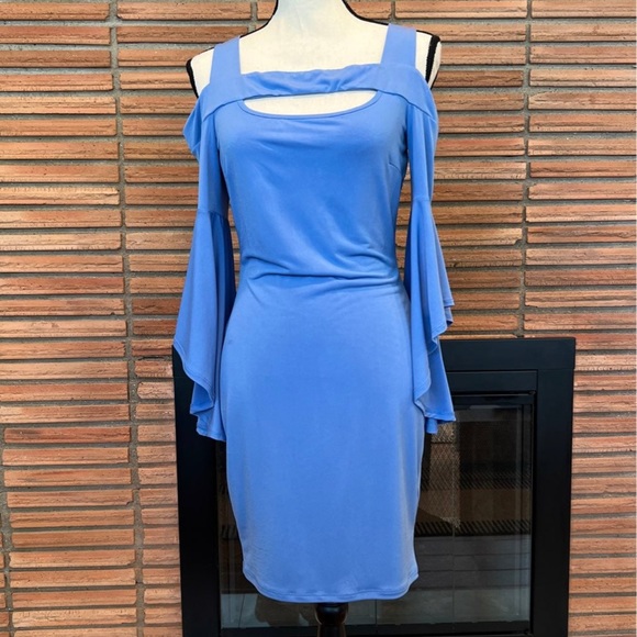 Venus cold shoulder dress - Picture 1 of 6